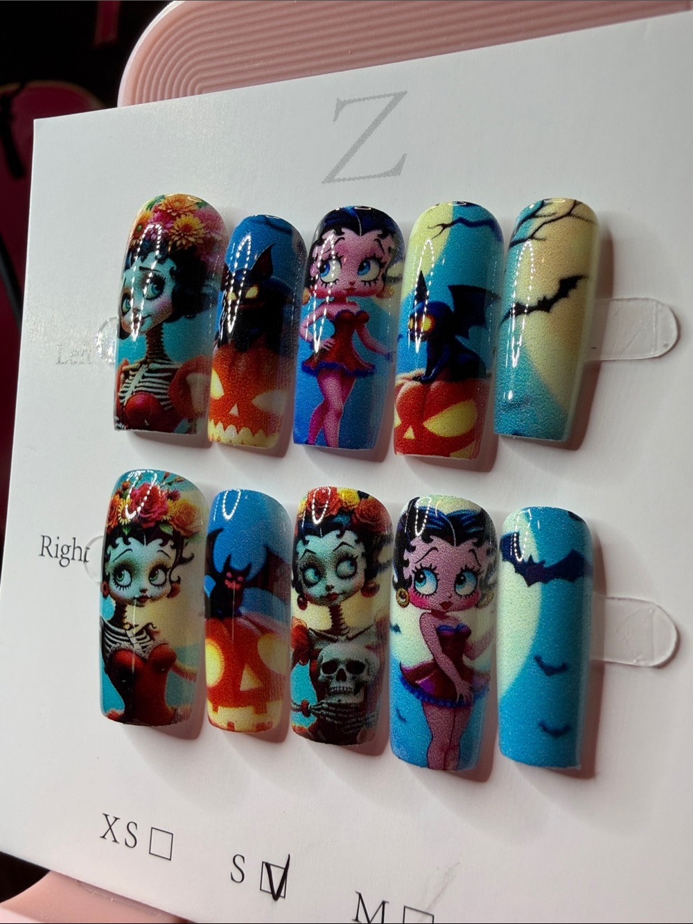 Betty Boop Teal Blue Halloween Press-On Nail Set - Picture 3 of 4